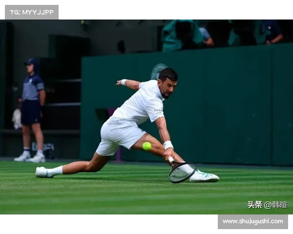 网球赛场背后的精彩瞬间，运动员们的意外之举与赛场趣事合集